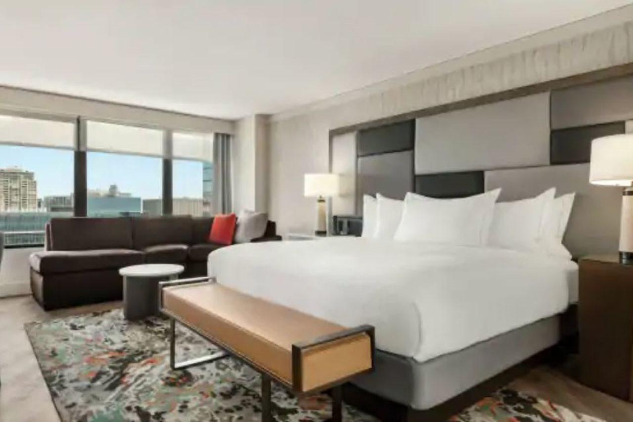 Hotel Hilton Grand Vacations Club Chicago Magnificent Mile Exterior foto