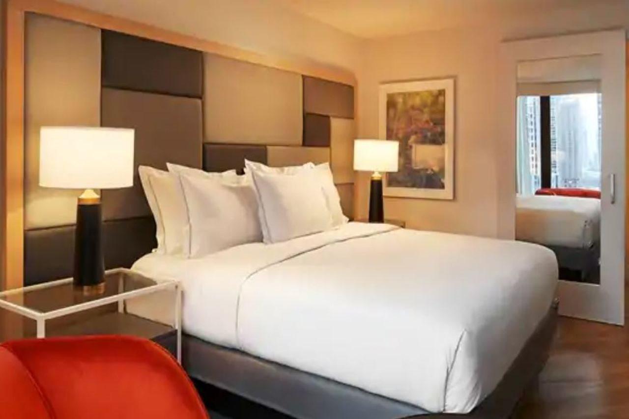 Hotel Hilton Grand Vacations Club Chicago Magnificent Mile Exterior foto
